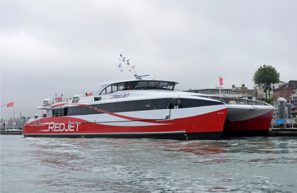 Red Jet HiSpeed Ferries to Isle of Wight Red Funnel Ferries
